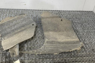 Pare boue arriere droit NISSAN QASHQAI 1