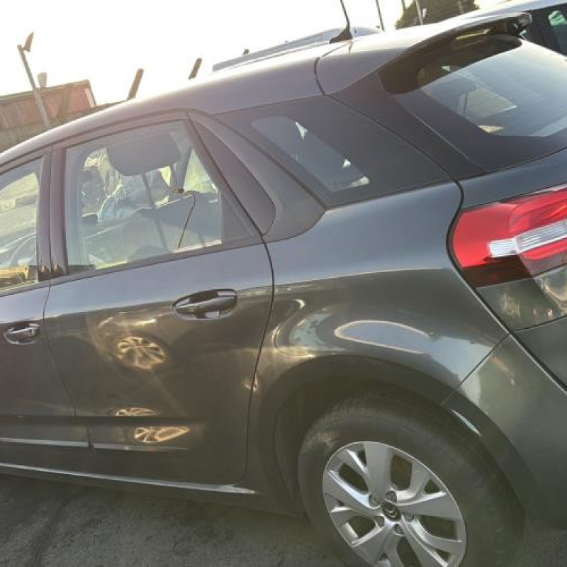 Pare boue arriere gauche CITROEN C4 PICASSO 2 Photo n°20