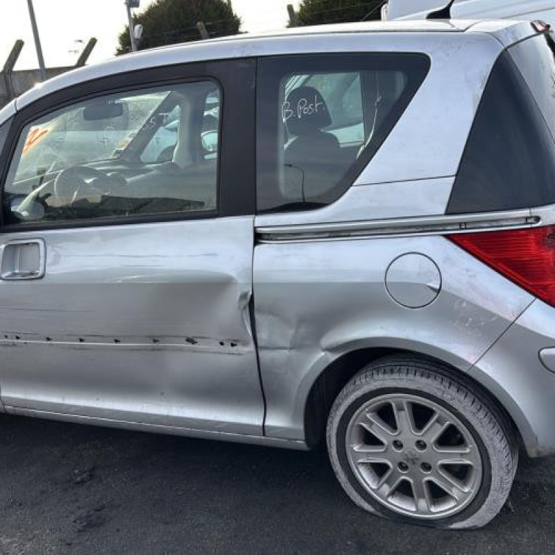Pare boue arriere droit PEUGEOT 1007 Photo n°16
