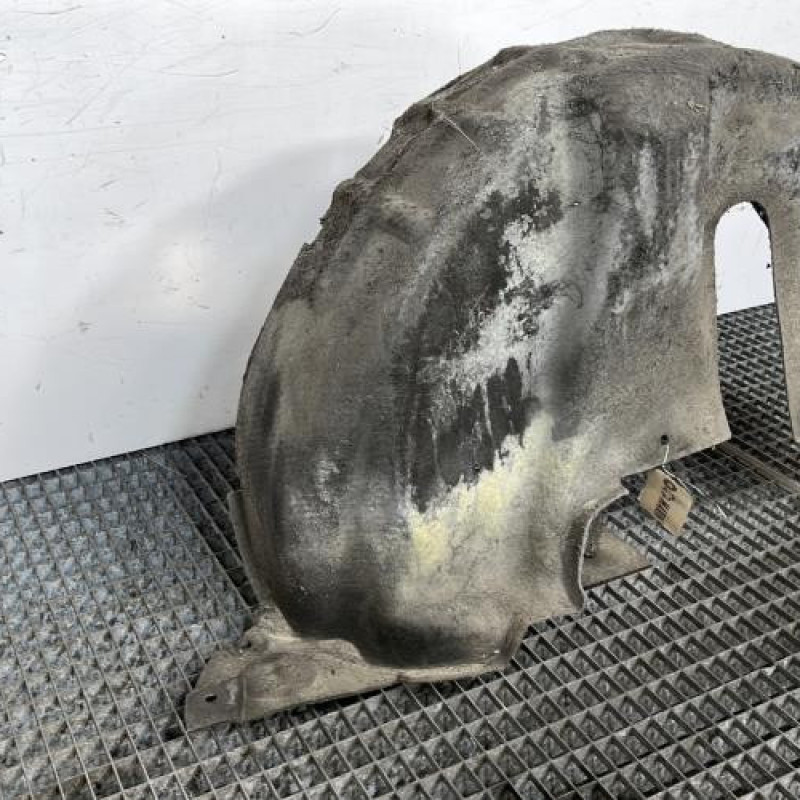 Pare boue arriere gauche PEUGEOT 1007 Photo n°2