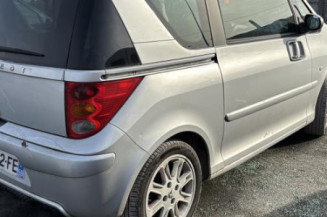 Pare boue arriere gauche PEUGEOT 1007