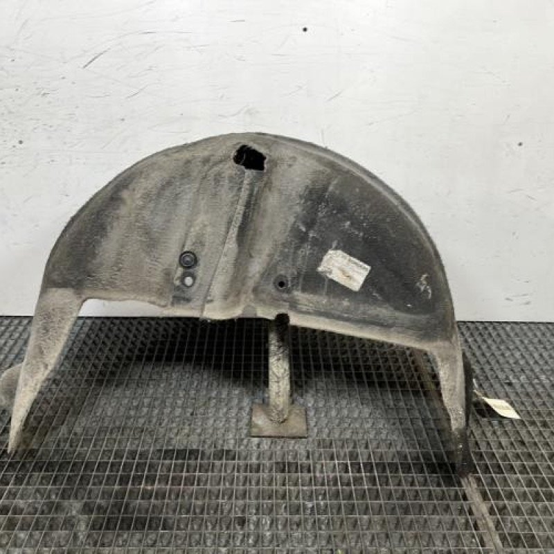 Pare boue arriere droit MERCEDES CLASSE B 245 Photo n°4