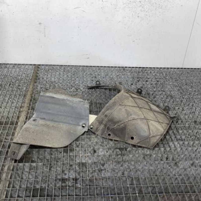 Pare boue arriere droit NISSAN QASHQAI 1 Photo n°2