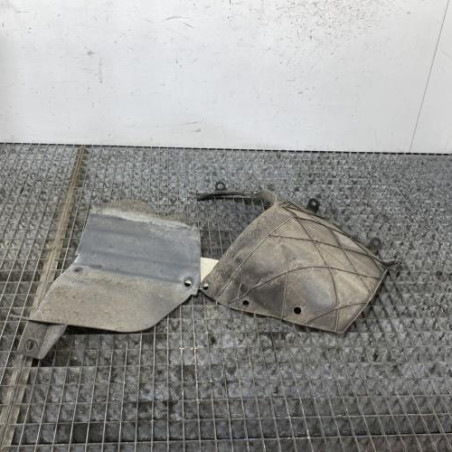 Pare boue arriere droit NISSAN QASHQAI 1