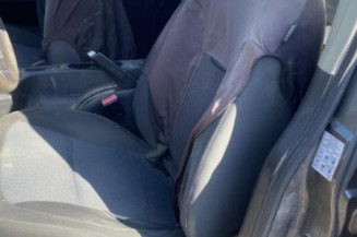 Pare boue arriere droit NISSAN QASHQAI 1