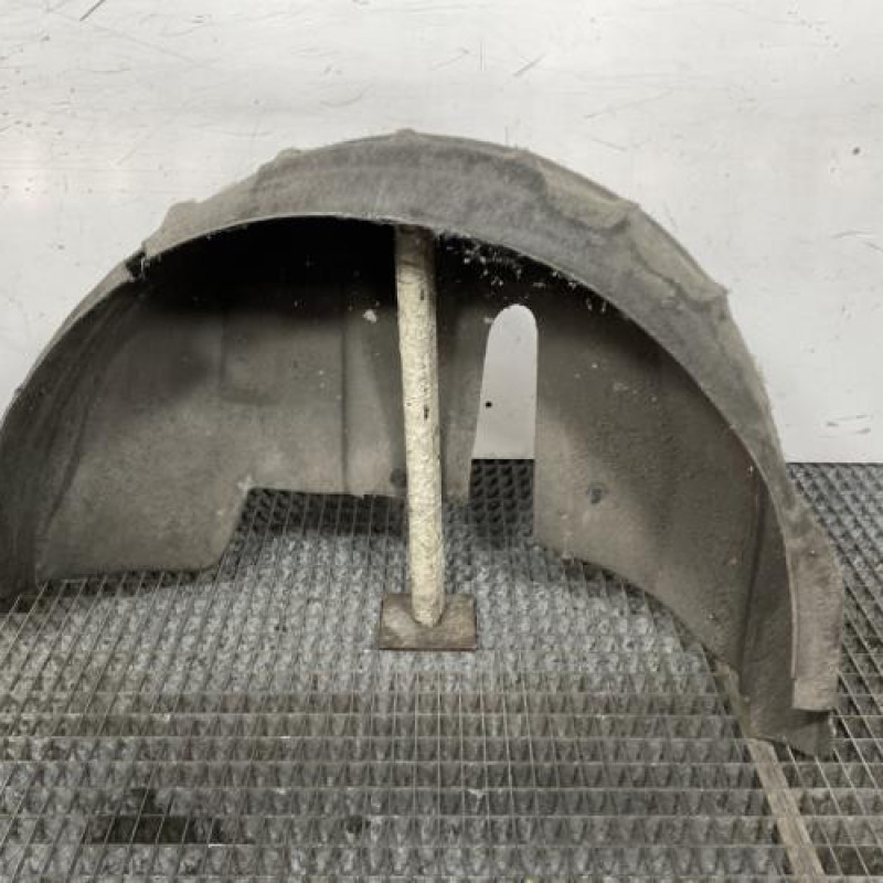 Pare boue arriere droit PEUGEOT 1007 Photo n°1