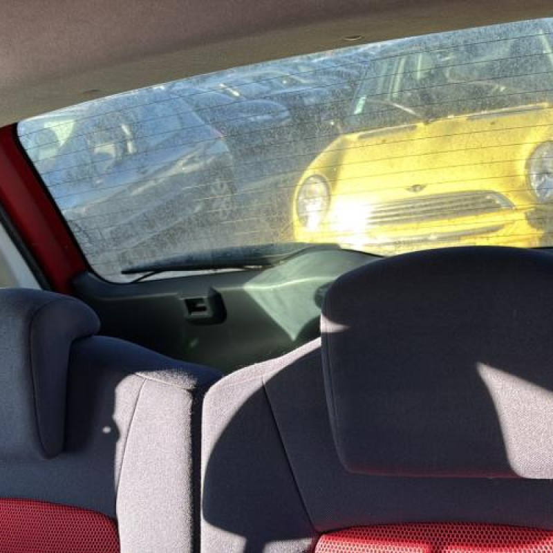 Pare boue arriere droit PEUGEOT 1007 Photo n°15