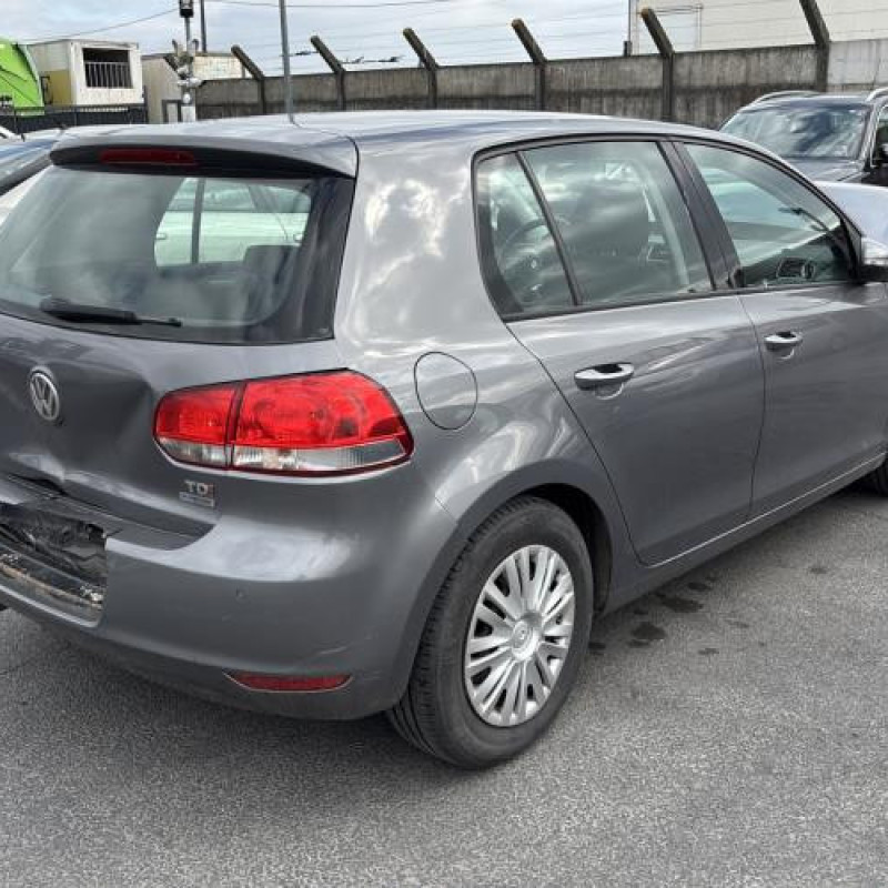 Pare boue arriere droit VOLKSWAGEN GOLF 6 Photo n°7