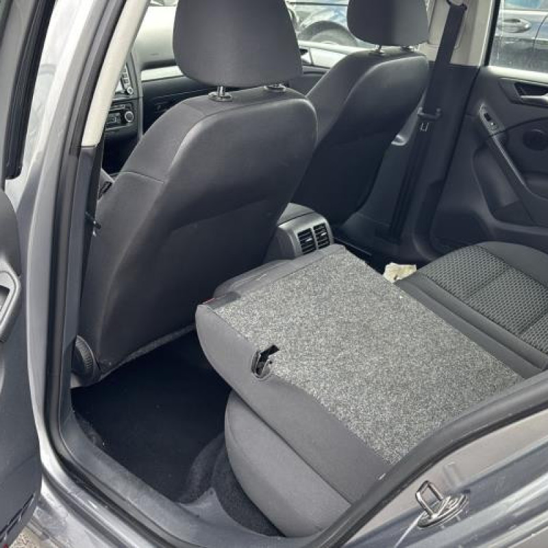 Pare boue arriere droit VOLKSWAGEN GOLF 6 Photo n°14