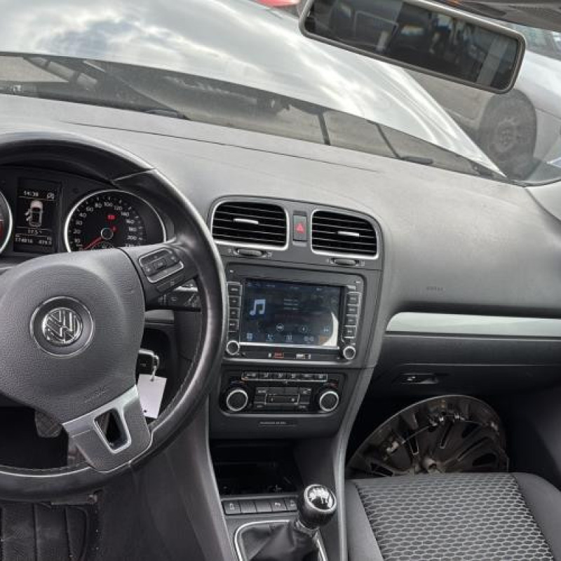 Pare boue arriere droit VOLKSWAGEN GOLF 6 Photo n°16