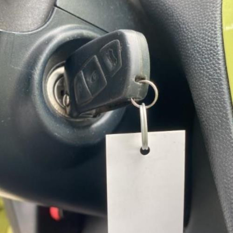 Pare boue arriere droit FORD KA 2 Photo n°3