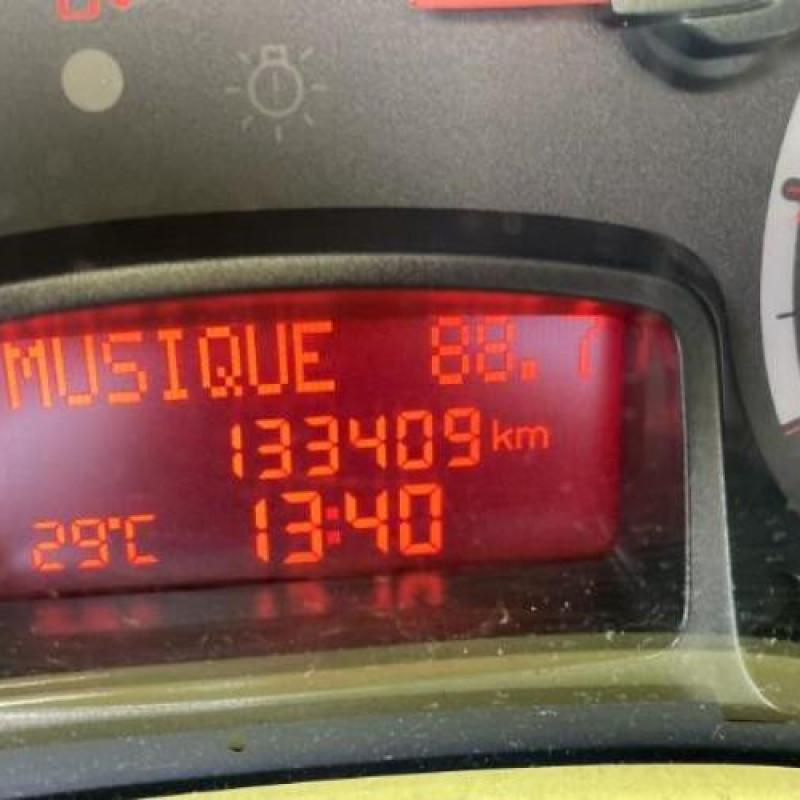 Pare boue arriere droit FORD KA 2 Photo n°5