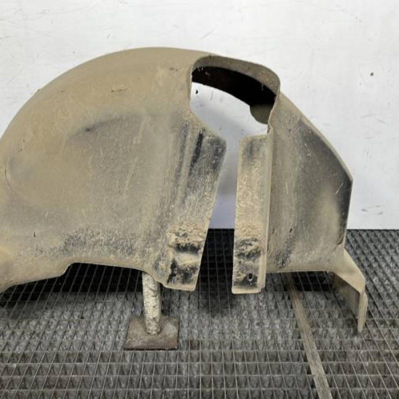 Pare boue arriere droit SEAT TOLEDO 4 Photo n°2