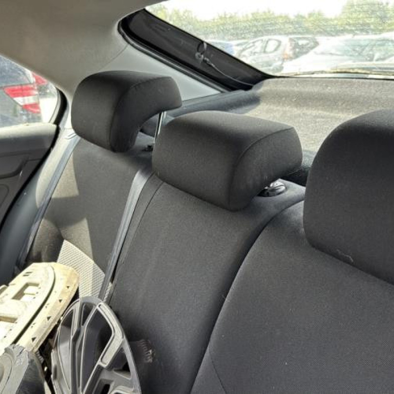 Pare boue arriere droit SEAT TOLEDO 4 Photo n°15