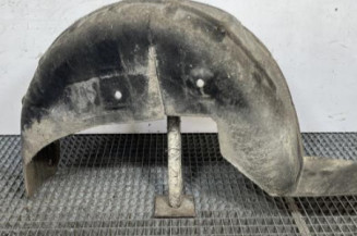 Pare boue arriere droit RENAULT SCENIC 1