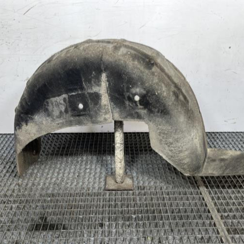 Pare boue arriere droit RENAULT SCENIC 1 Photo n°4