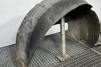 Pare boue arriere gauche RENAULT SCENIC 1