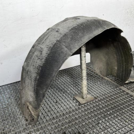 Pare boue arriere gauche RENAULT SCENIC 1