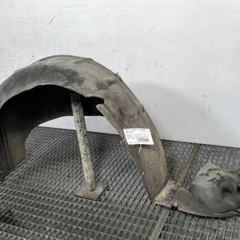 Pare boue arriere gauche RENAULT SCENIC 1 Photo n°3