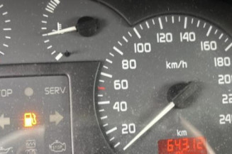 Pare boue arriere gauche RENAULT SCENIC 1