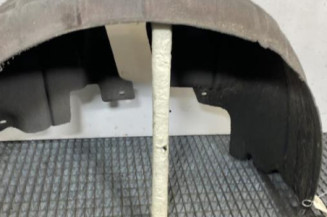 Pare boue arriere gauche VOLKSWAGEN SCIROCCO 3