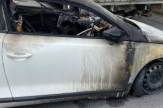 Pare boue arriere gauche VOLKSWAGEN SCIROCCO 3