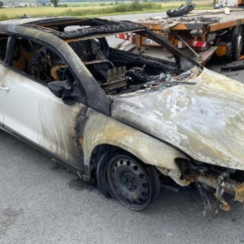 Pare boue arriere gauche VOLKSWAGEN SCIROCCO 3 Photo n°12