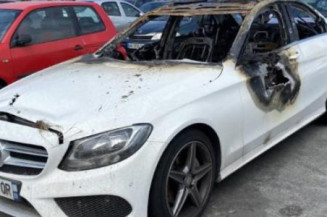 Pare boue arriere gauche MERCEDES CLASSE C 205