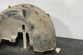 Pare boue arriere gauche PEUGEOT 208 1