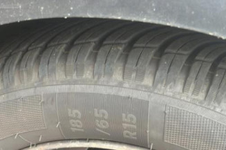 Pare boue arriere gauche PEUGEOT 208 1