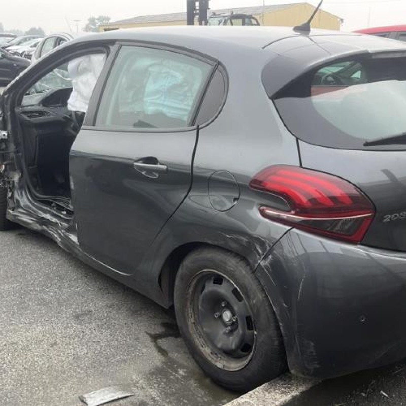 Pare boue arriere gauche PEUGEOT 208 1 Photo n°11