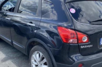 Pare boue arriere gauche NISSAN QASHQAI 1