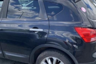 Pare boue arriere gauche NISSAN QASHQAI 1