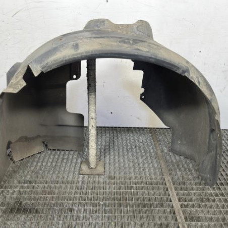 Pare boue avant gauche FORD FOCUS 3 Photo n°1
