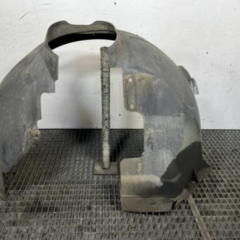 Pare boue avant gauche FORD FOCUS 3 Photo n°2