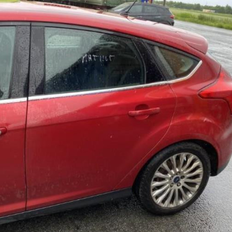 Pare boue avant gauche FORD FOCUS 3 Photo n°5