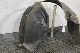 Pare boue avant gauche NISSAN QASHQAI 1