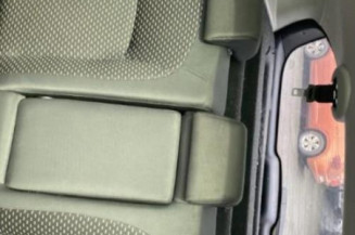 Pare boue avant gauche NISSAN QASHQAI 1