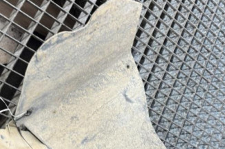 Pare boue arriere gauche NISSAN QASHQAI 1