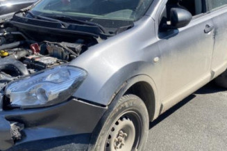 Pare boue arriere gauche NISSAN QASHQAI 1