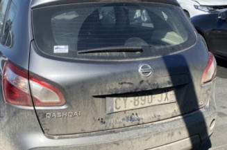 Pare boue arriere gauche NISSAN QASHQAI 1