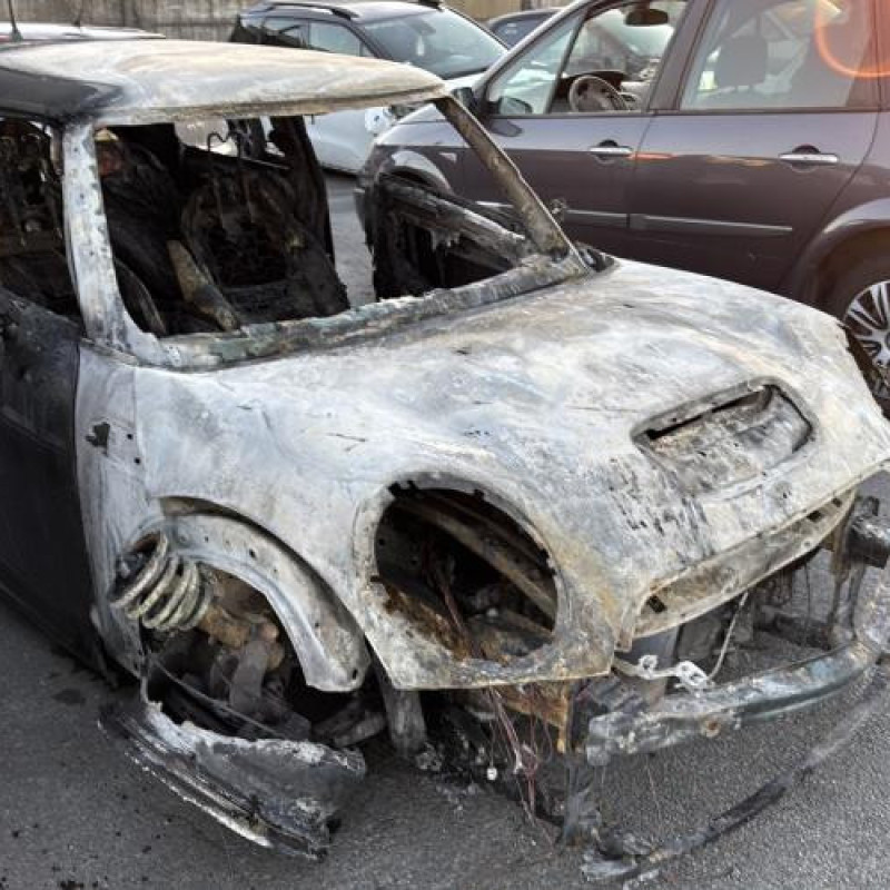 Pare boue arriere gauche MINI MINI 2 R56 Photo n°4