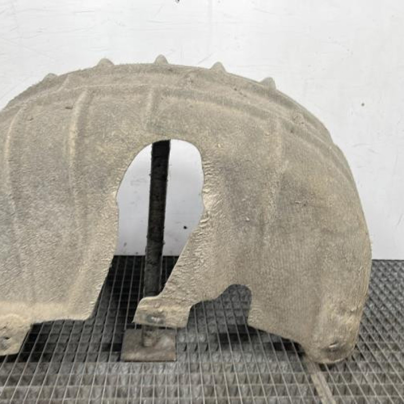 Pare boue arriere gauche VOLKSWAGEN GOLF 6 Photo n°2