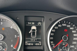 Pare boue arriere gauche VOLKSWAGEN GOLF 6