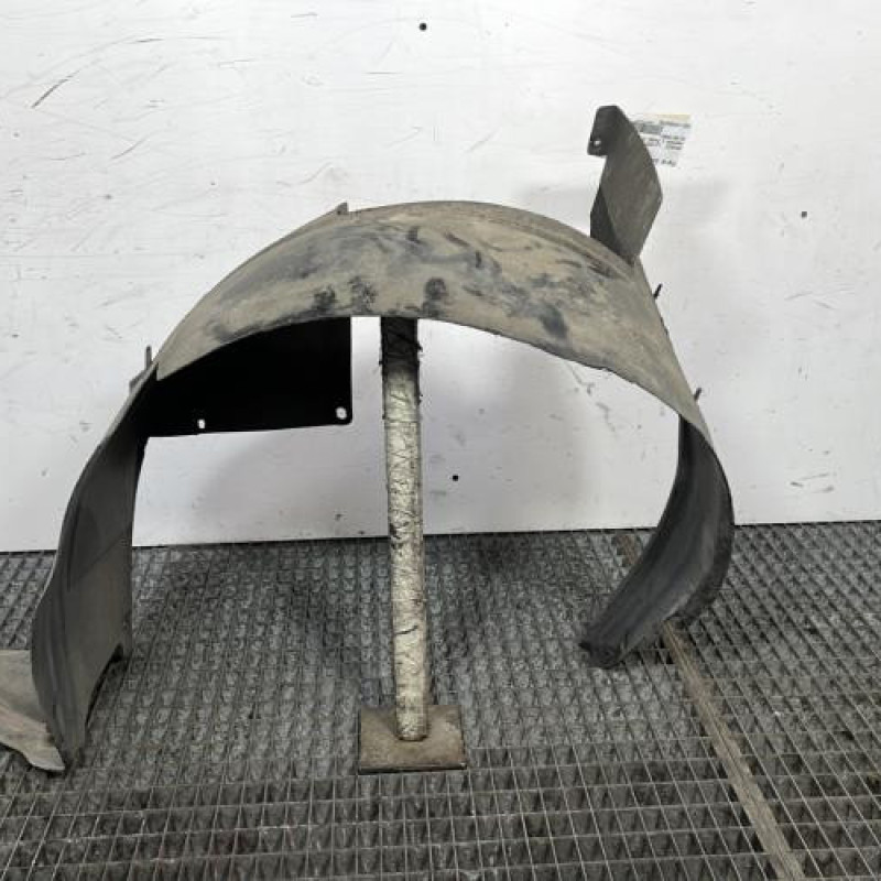 Pare boue avant gauche PEUGEOT PARTNER 1 Photo n°4