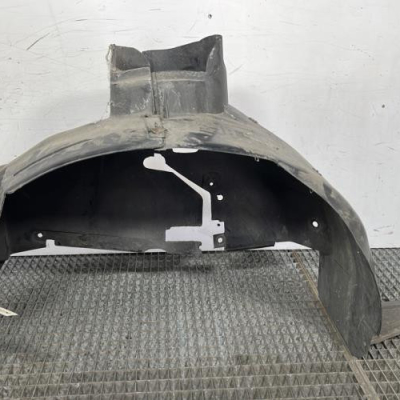 Pare boue avant gauche MERCEDES CLASSE A 168 Photo n°1