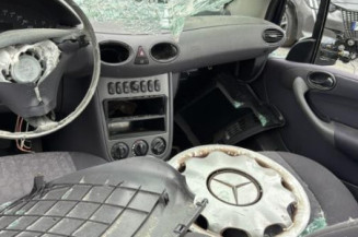 Pare boue avant gauche MERCEDES CLASSE A 168