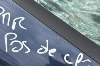 Pare boue avant gauche MERCEDES CLASSE A 168