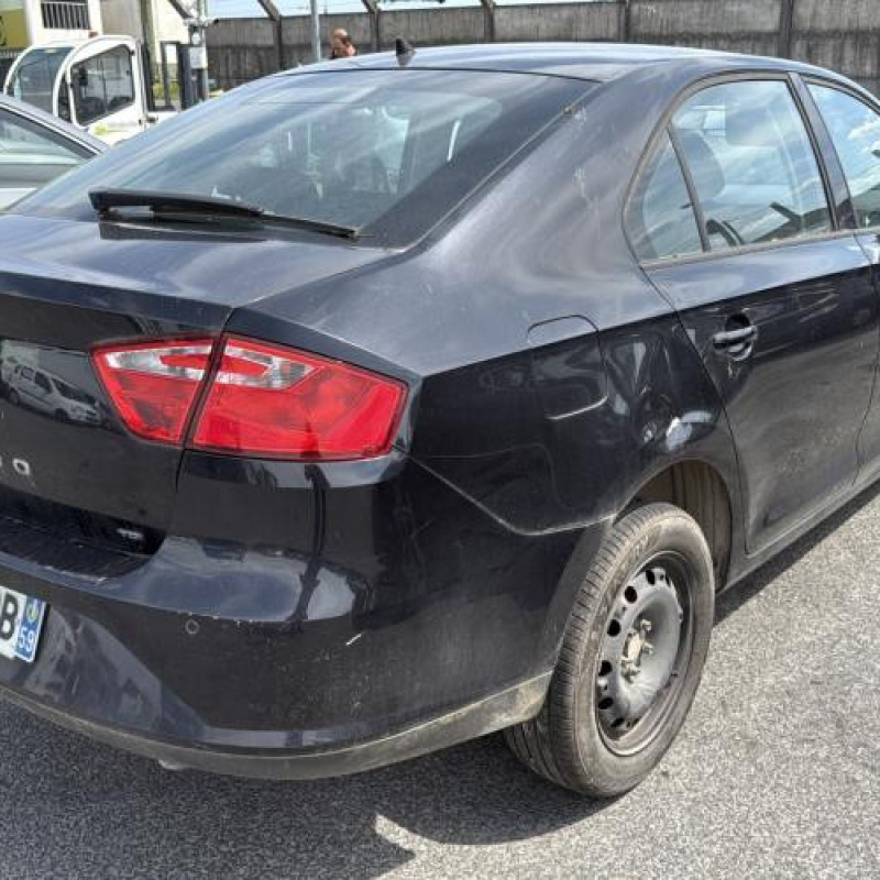 Pare boue arriere gauche SEAT TOLEDO 4 Photo n°7