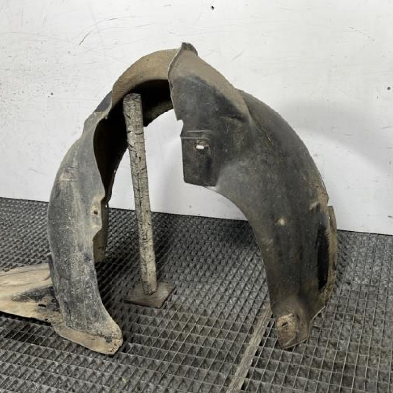 Pare boue avant droit SEAT TOLEDO 4 Photo n°4